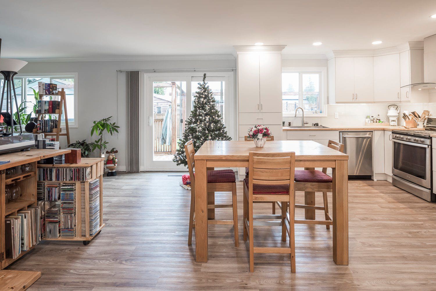 White kitchen cabinets Chilliwack contractor