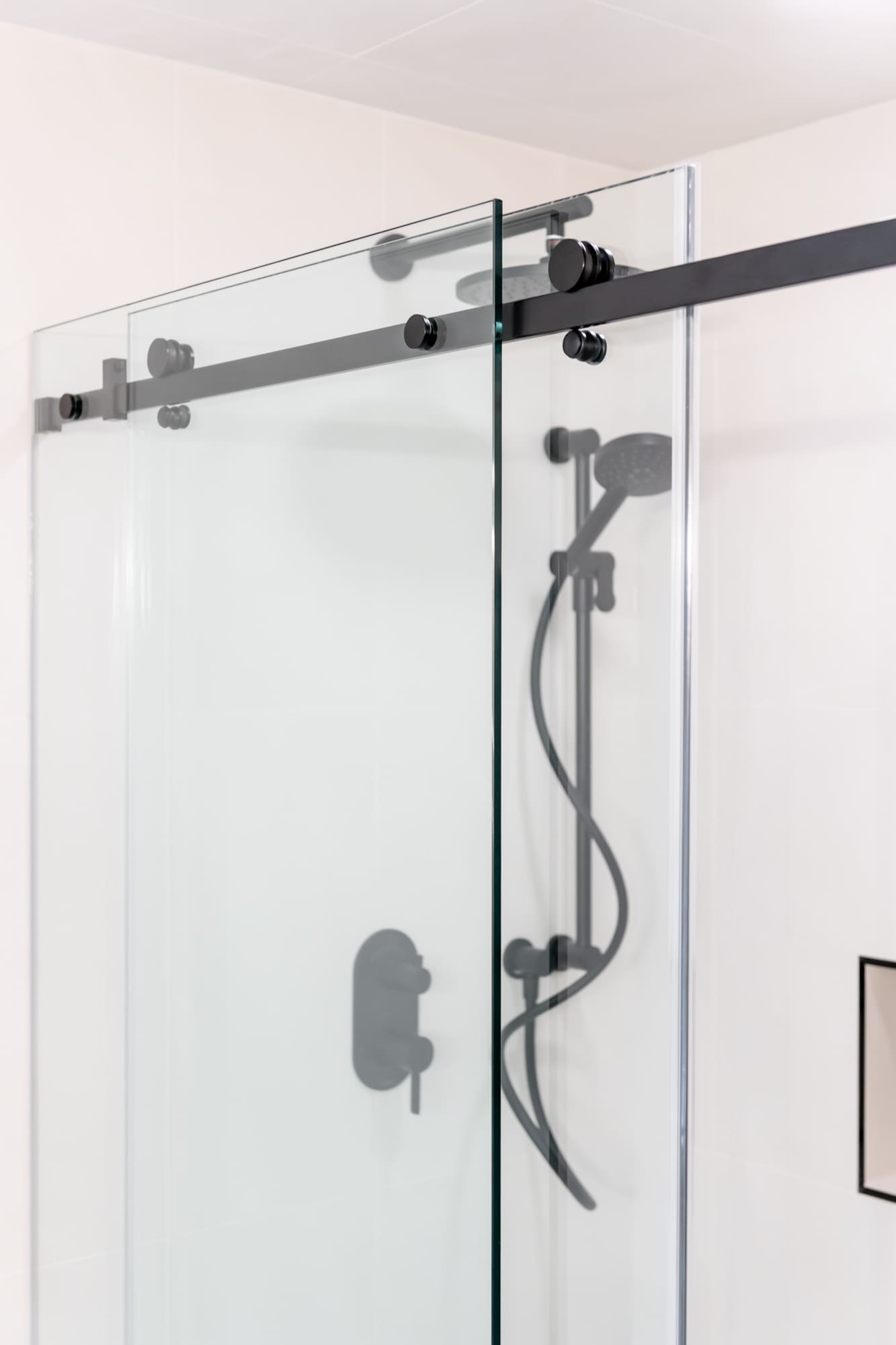 Sliding glass shower door Chilliwack BC