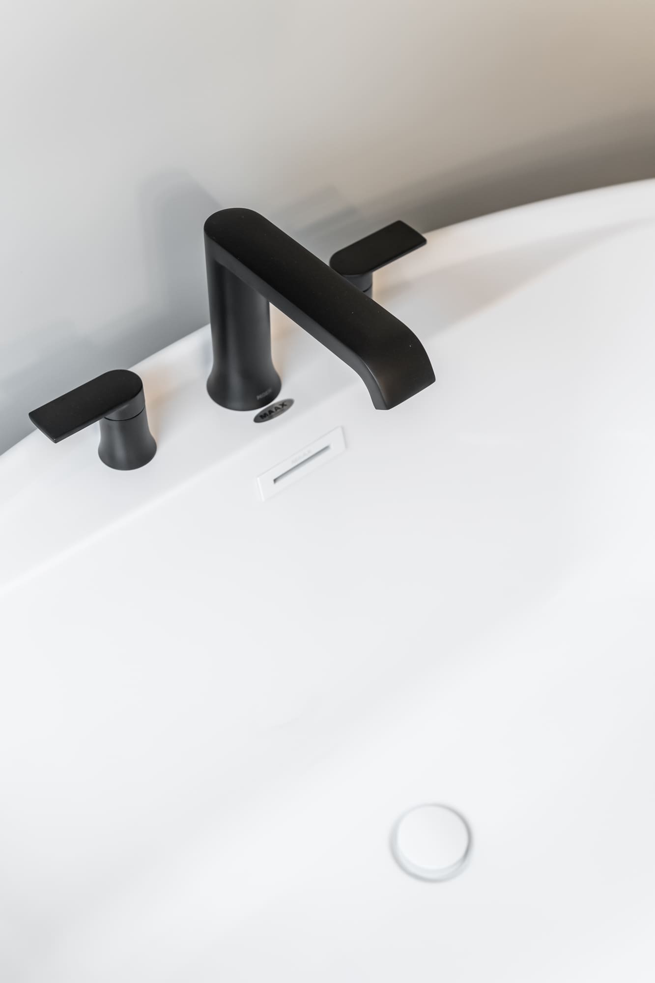 Bathtub faucet closeup Chilliwack renovation