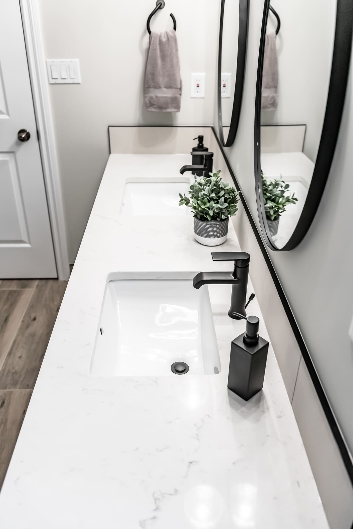 Double sink vanity Chilliwack BC