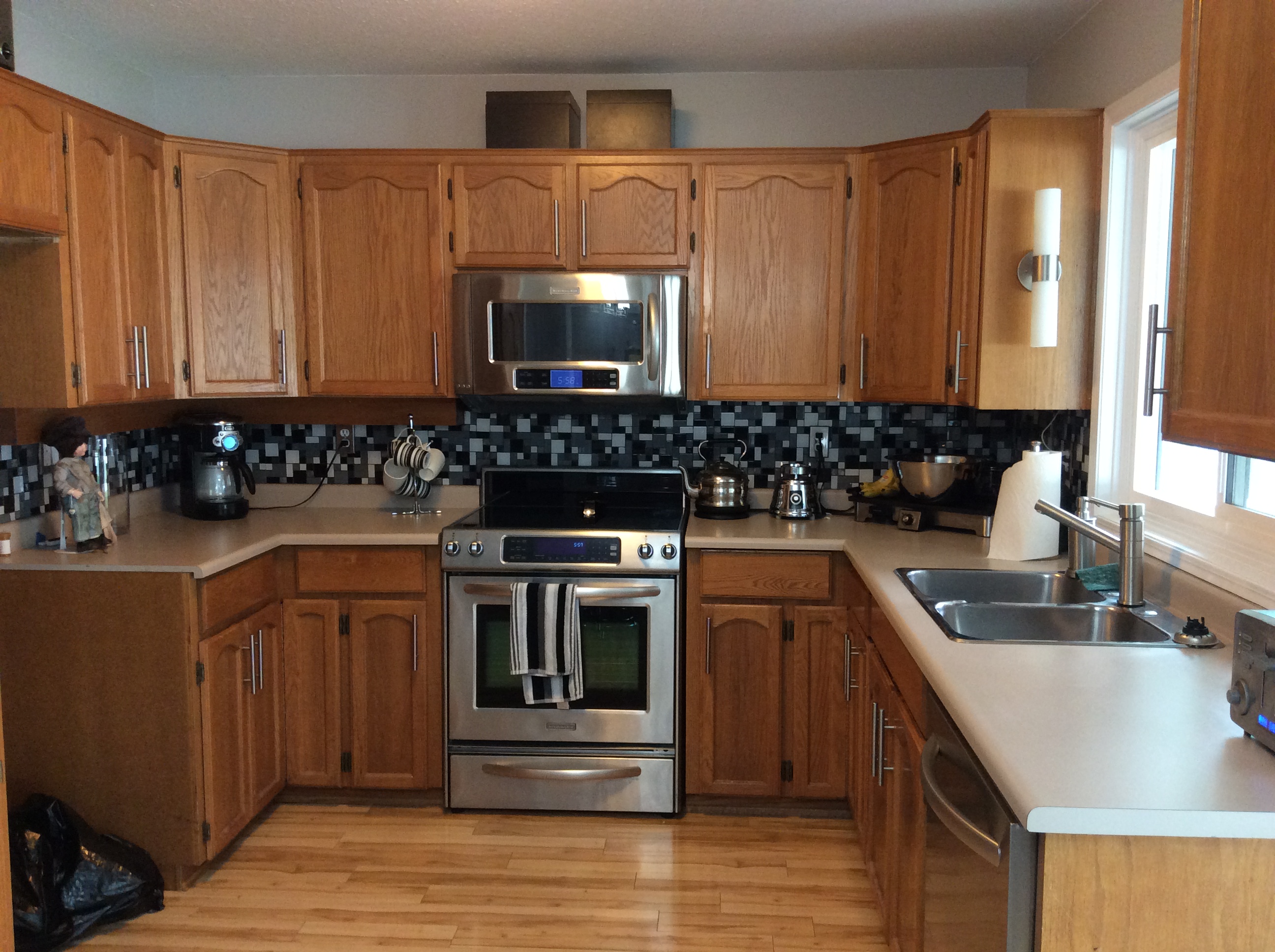 Kitchen before renovation