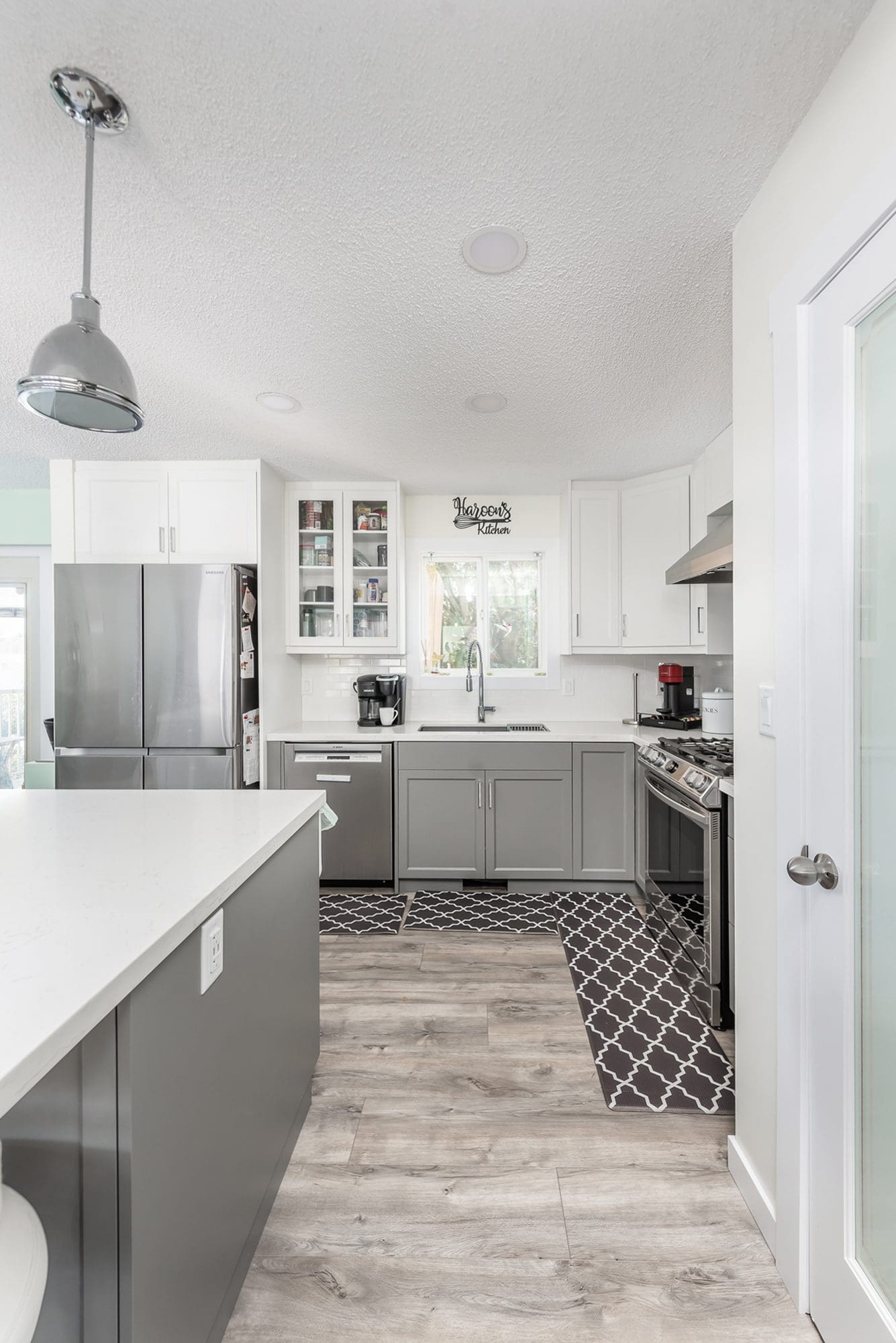 Clean Up Cracks, Marks, Dents on Walls