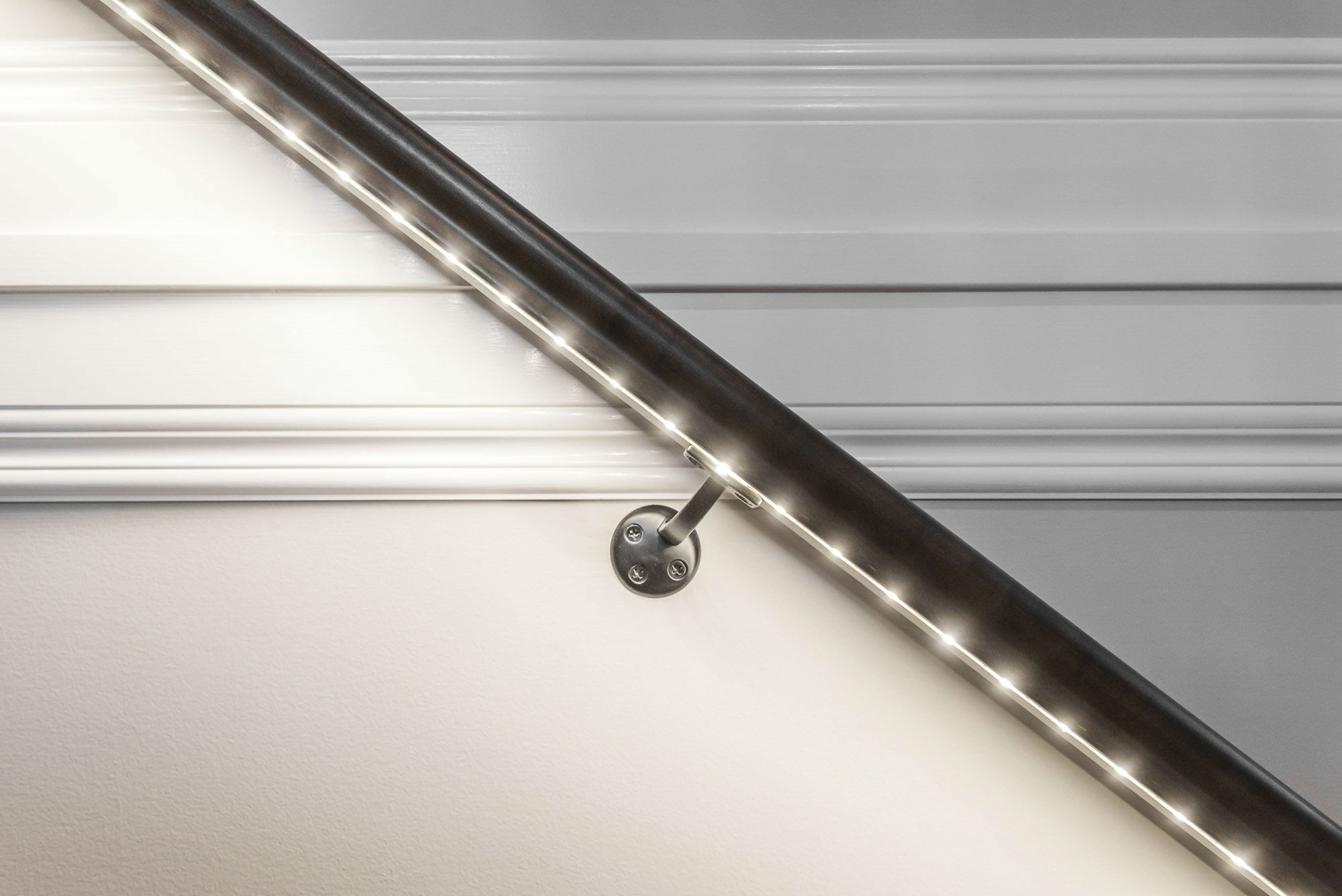 LED handrail lighting