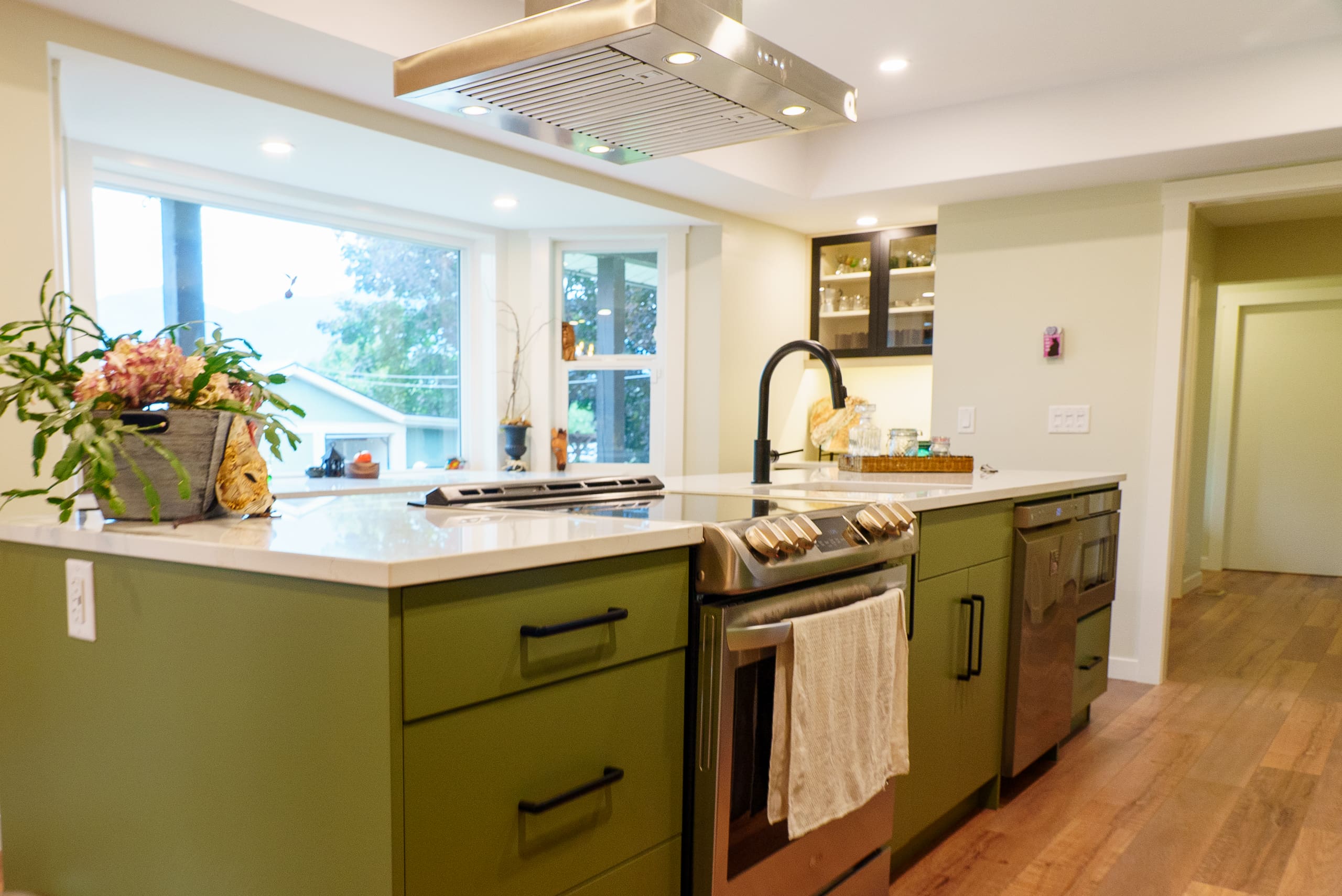 Kitchen renovation with breakfast bar Yarrow