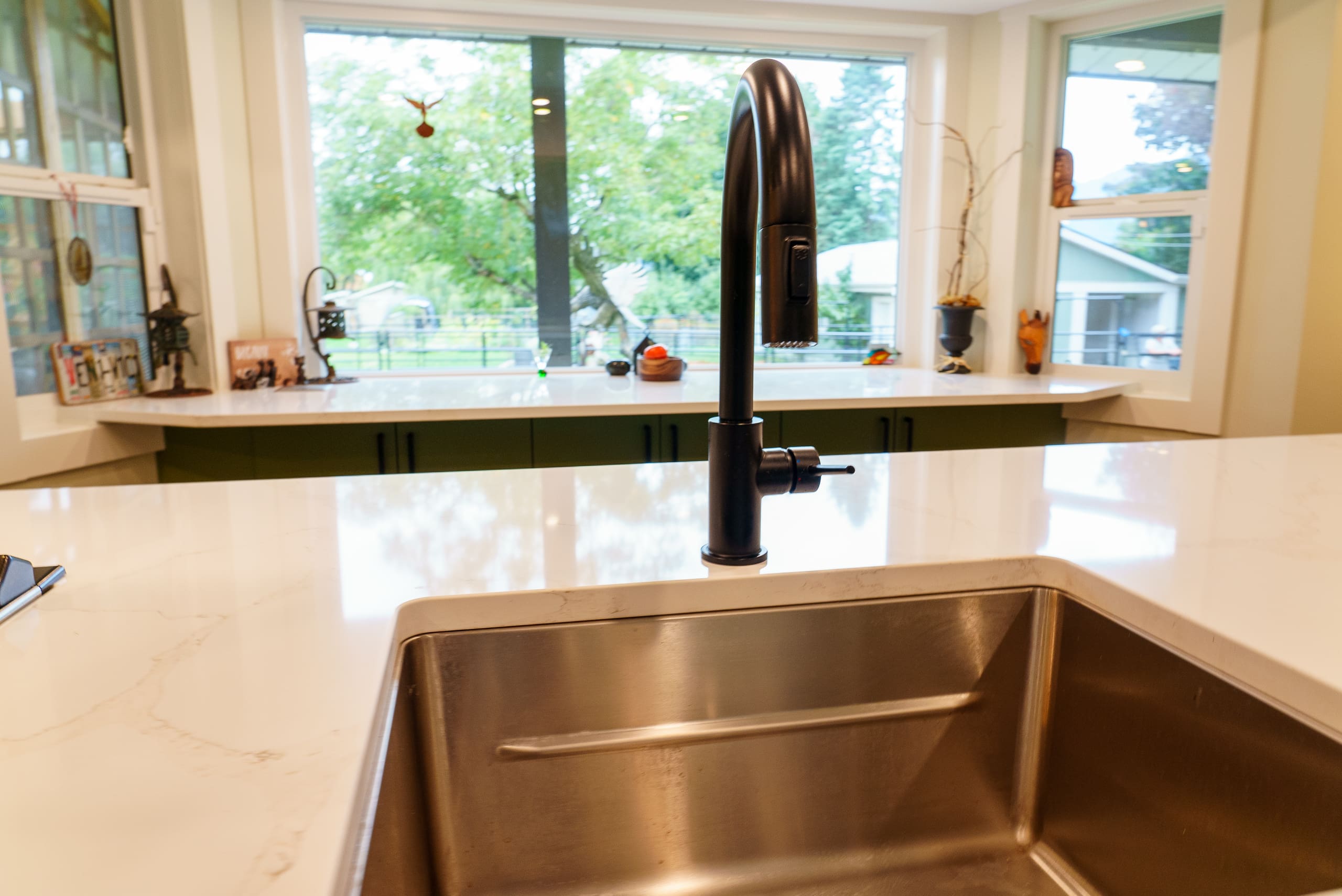 Kitchen backsplash tile installation Chilliwack